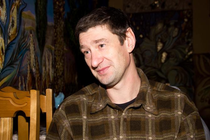 Сергей Убоженко хотел остаться в гандболе, но занимается сейчас отделкой квартир