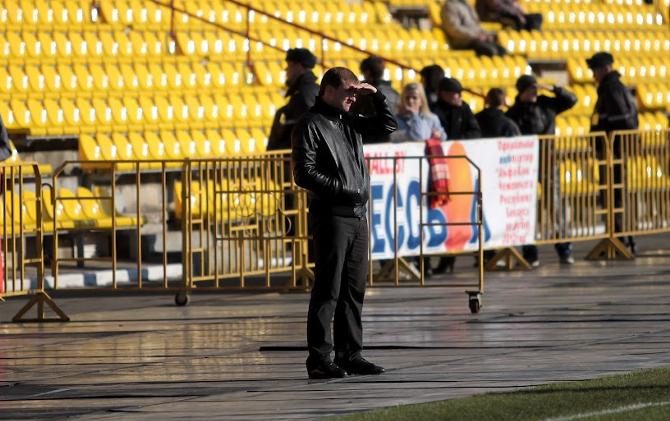 Кто не был на футболе в Солигорске, тому не понять... Раннее начало матчей на белорусских стадионах оборачивается кучей неудобств