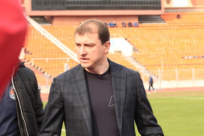 Вадим Скрипченко уверен, что начинать один из самых интересных матчей сезона в 13:30 - неправильно.