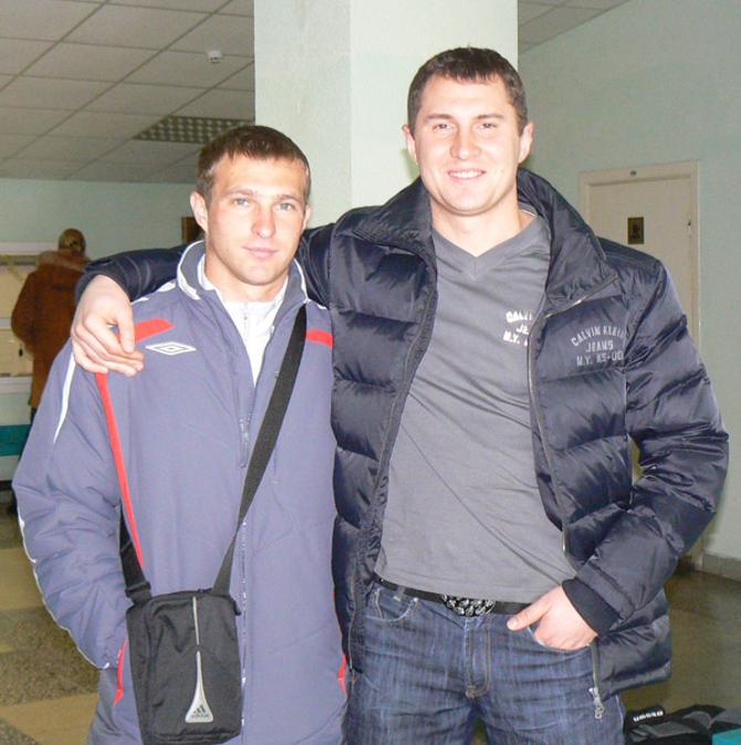 Для Валерия Тарасенко (на фото -- справа) работа с Юрием Пунтусом -- двойной прилив энергии