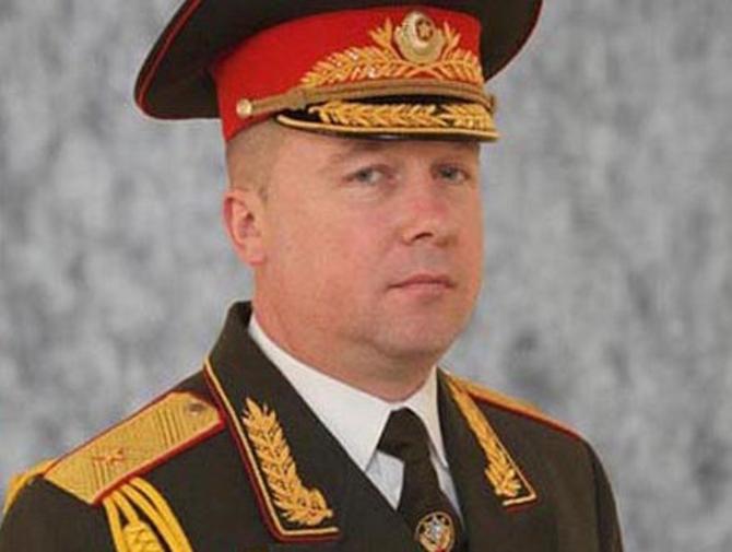 Александру Шамко наверняка придется сменить костюм