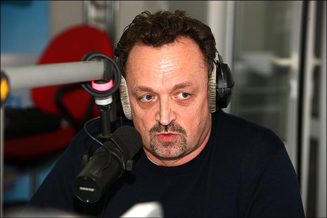 Виктор Гусев призывает комментаторов