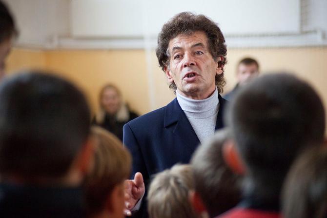 С 1999-го Виктор Дармин занимается футбольным воспитанием в Смолевичах