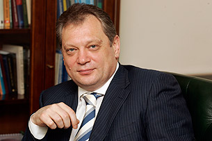 Тагир Самакаев: «Ахатовой, Юрьевой и Ярошенко хочется искренне помочь»