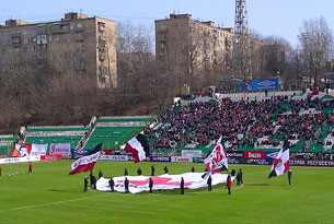 «Денег жалко. Блантера нет»
