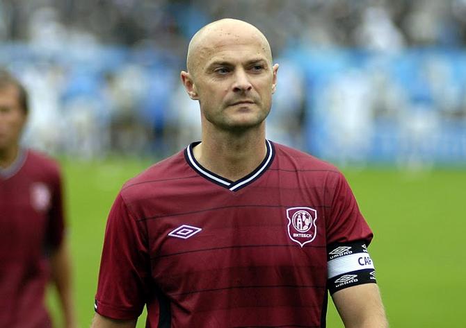 Алексей Белоусов весьма сдержанно высказался относительно северного дерби