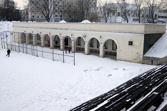 Асфальтовое поле дало путевку в жизнь не одному игроку национальной сборной Беларуси