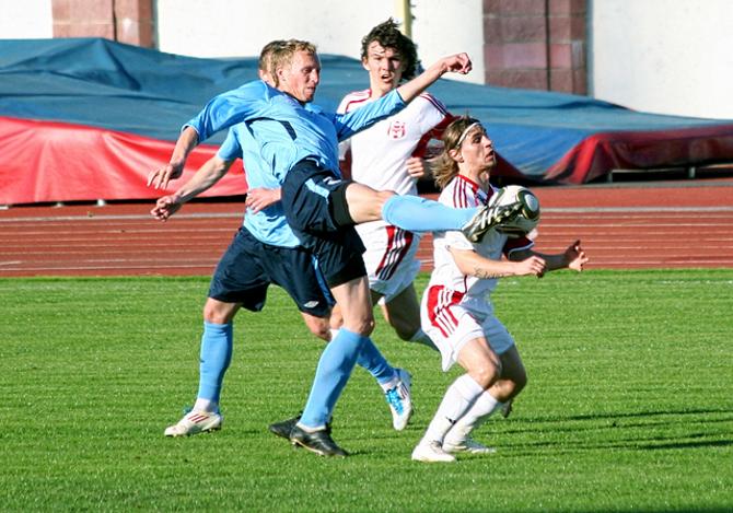 В ничейной игре больше повезло гостям