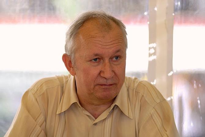 Михаил Шутович, как и многие, уверен, что нужно менять отношение к детским тренерам