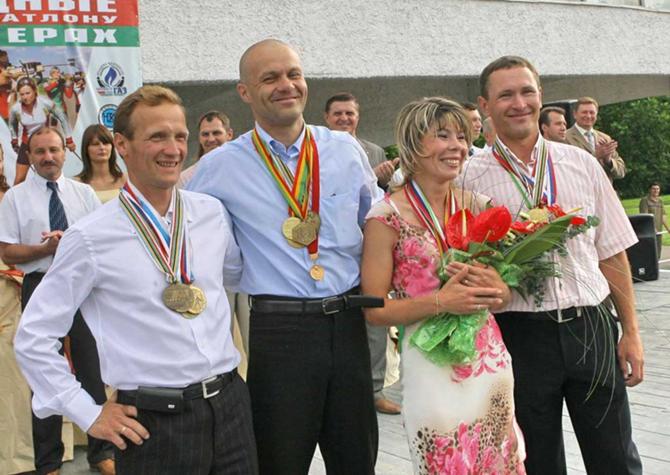 Вадима Сашурина легко узнать по прическе
