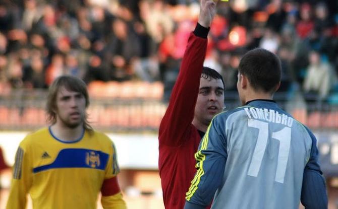 Дмитрий Верховцов наблюдает за партнерами со стороны