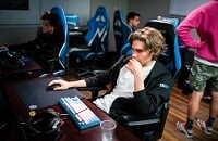 Объемная инфографика Dota Summit 11: лучшие игроки, герои и предметы
