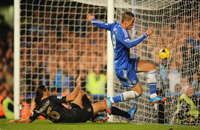 Гол Торреса, рекордная победа «Ромы» и другие события воскресенья