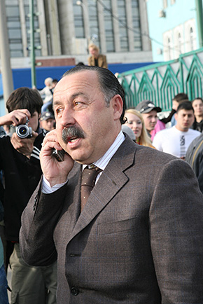 «Пустить газпромовские деньги на развитие украинского футбола – дело чести». Обзор украинской прессы