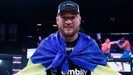 Ирпень не спал, когда Амосов брал титул в Bellator. Полный кинозал, Ярослав передавал привет родному городу